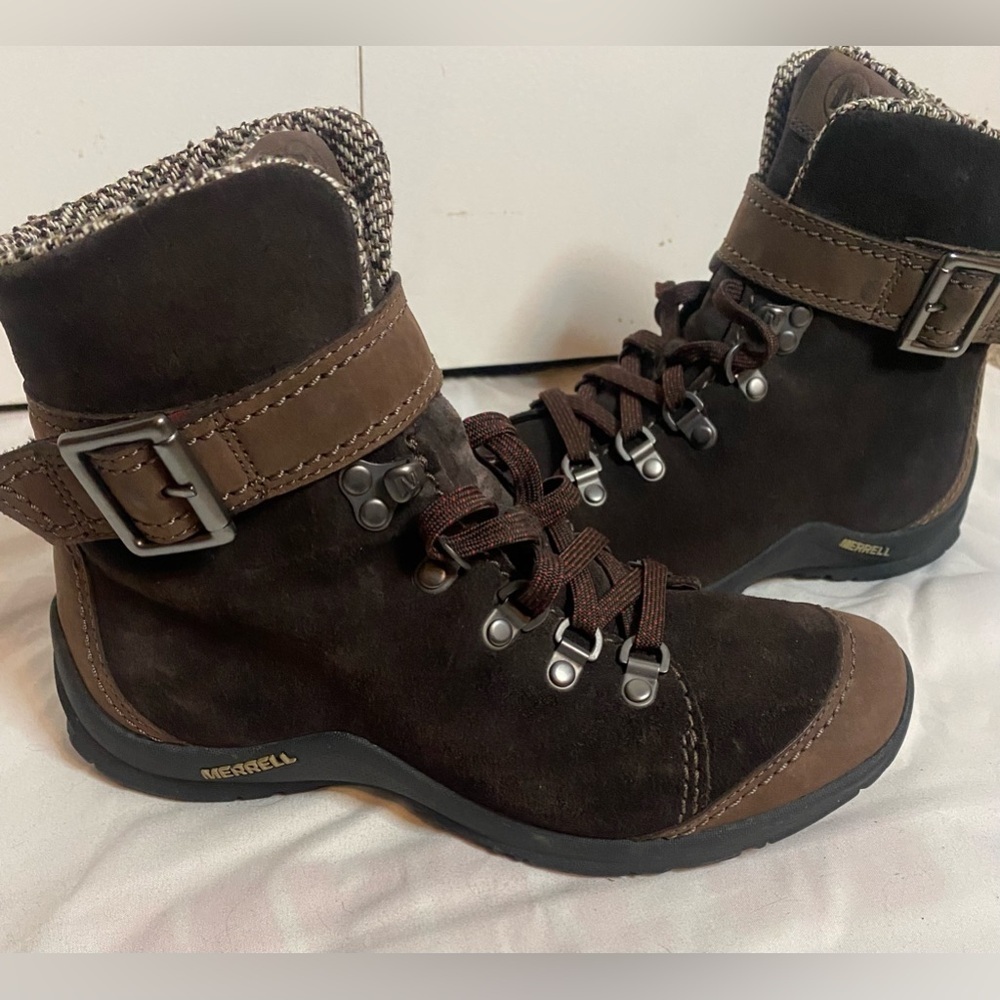 NWOT Merrell Pravina Women’s Lace Up Suede Brown Boots Size 6.5
